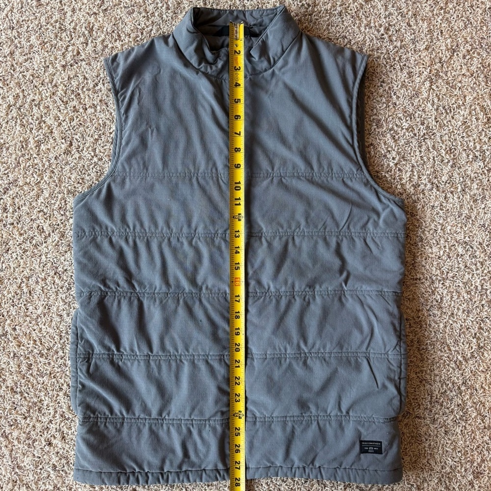 Travis Mathew Mens Size Medium Cold Bay Vest Puffer Grey - Picture 11 of 13